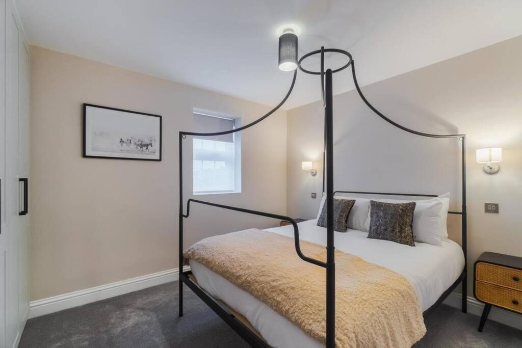 1Br Gem, Private Parking Lägenhet Windsor Exteriör bild